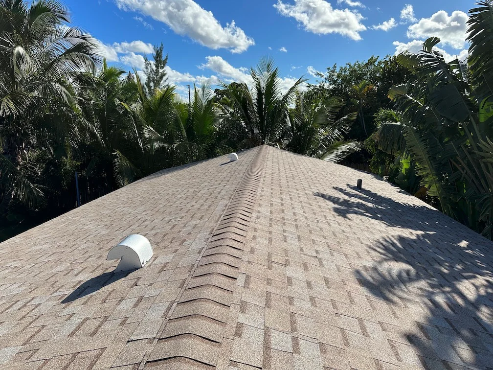 Up-and-over shingle roof in oakland park
